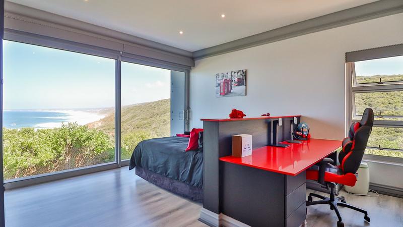 4 Bedroom Property for Sale in Pinnacle Point Golf Estate Western Cape